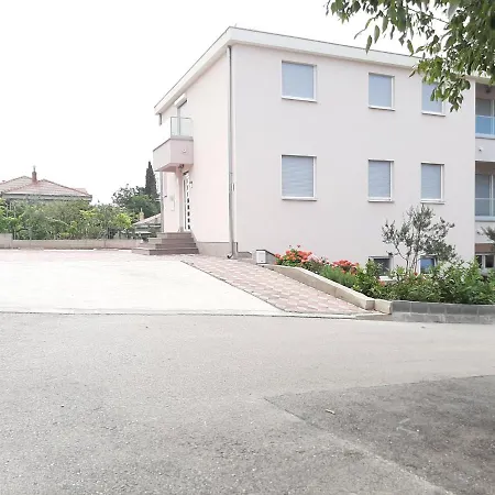 Apartment Brko *